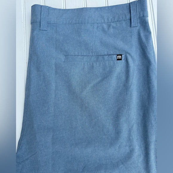 TRAVIS MATHEW mens size 40 golf shorts grey - blue - Picture 2 of 5
